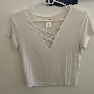 Women’s white short sleeve tee size S